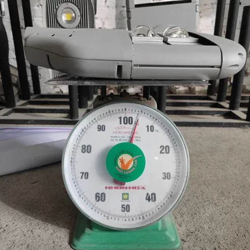 Đèn đường cao áp 100W Đáp ứng yêu cầu dự án - D03 - Ảnh 8