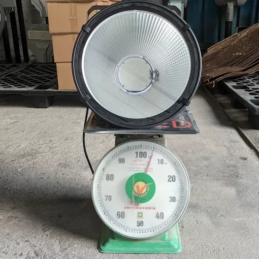 Đèn pha bãi đỗ xe 200W Bảo hành 3 năm - PCC - Ảnh 9