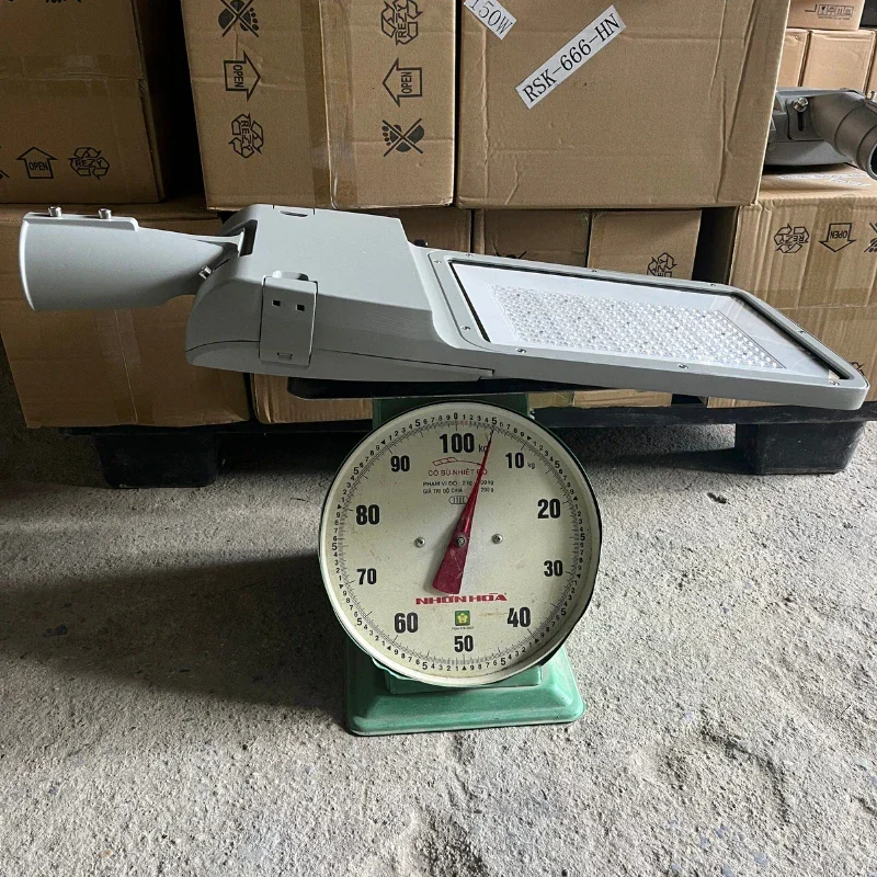 Đèn LED đường phố D26 Module SMD - Công suất 200W - Ảnh 9